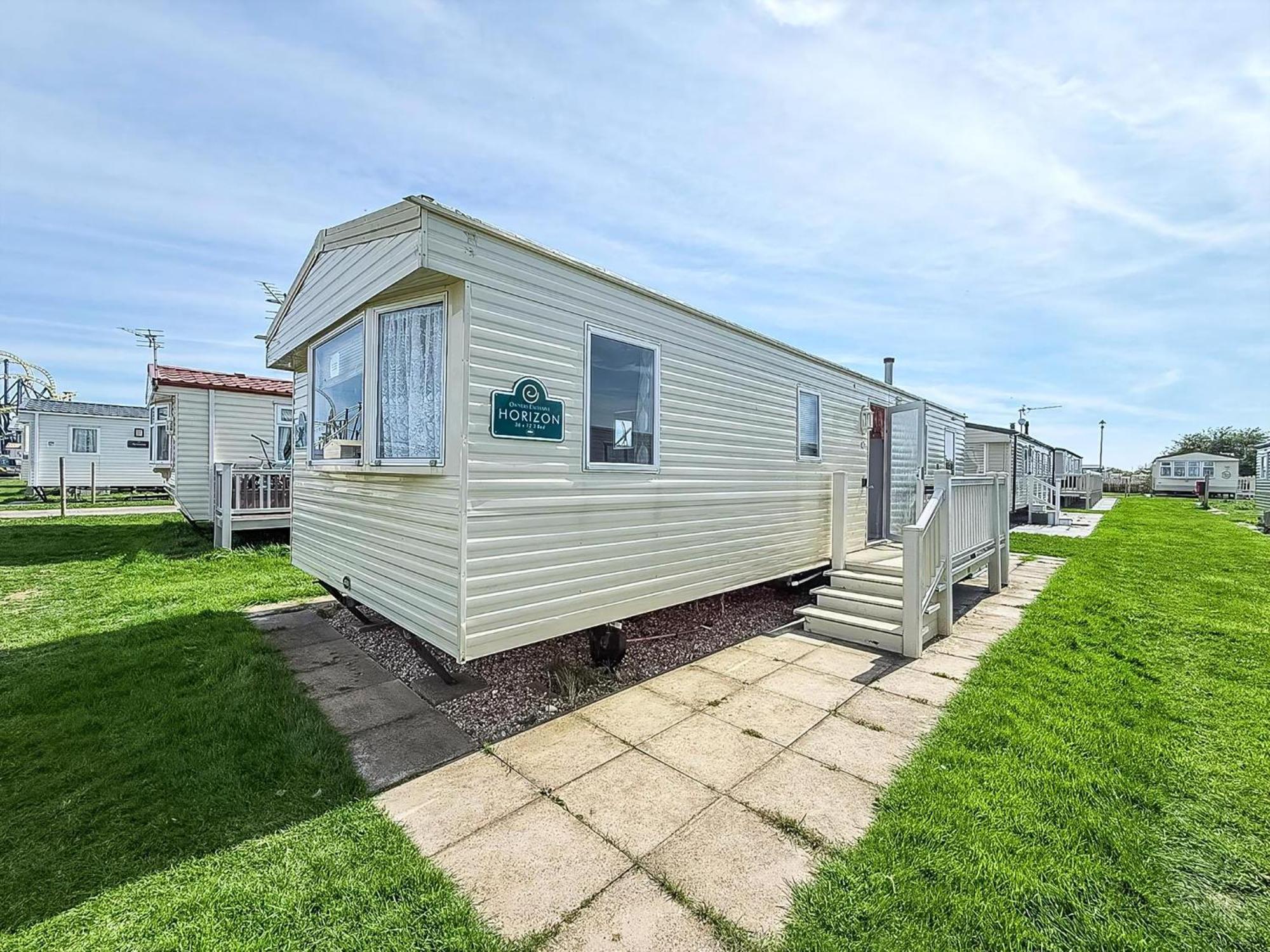 Camping 8 Berth Caravan At Eastgate In Ref 58012d *